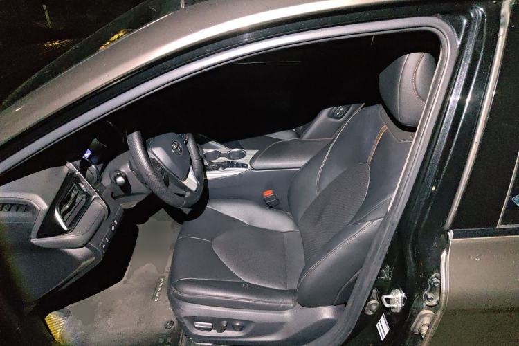 Used Toyota Camry 2019 Dual-Engine 2.5 HG Luxury Edition China VI Standard Left Front Seat