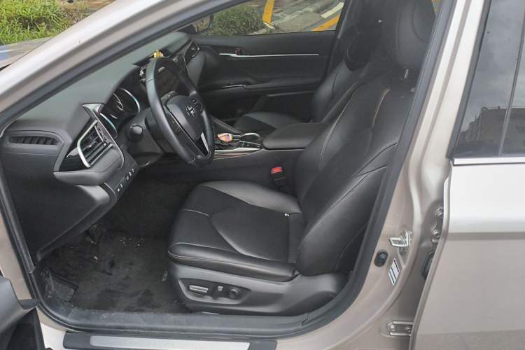 Used Toyota Camry 2019 2.5G Luxury Edition China VI Standard Left Front Seat