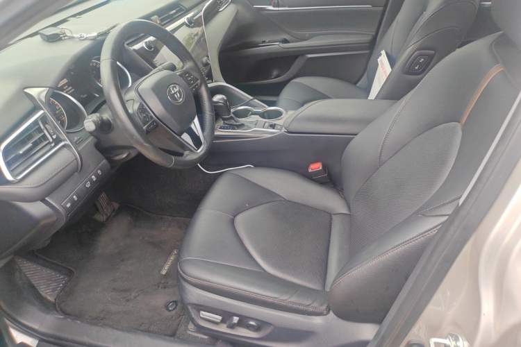 Used Toyota Camry 2019 Revised Version 2.0G Luxury Edition Left Front Seat