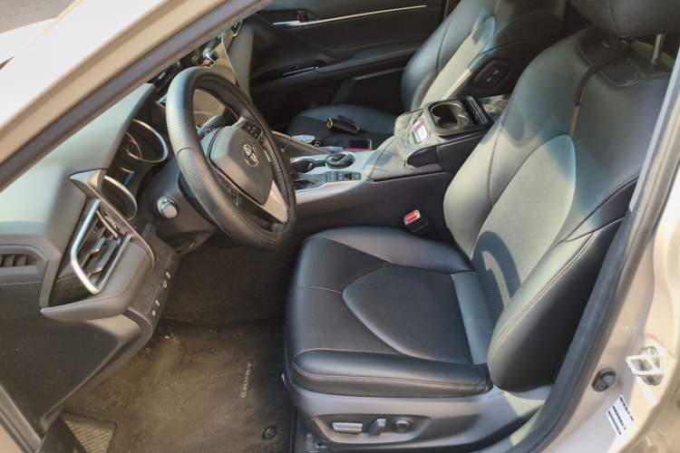 Used Toyota Camry 2019 Dual-Engine 2.5 HG Luxury Edition China VI Standard Left Front Seat