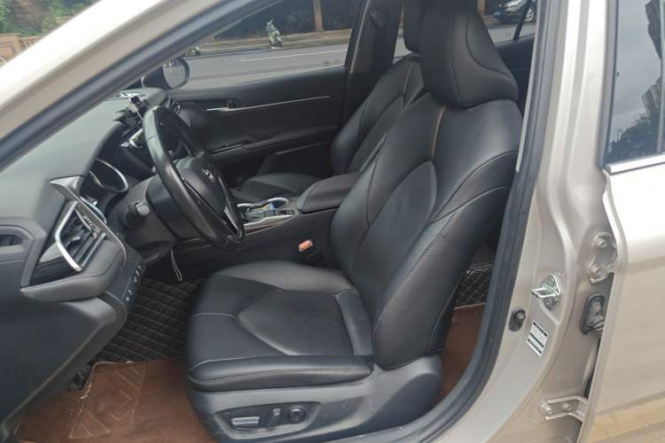 Used Toyota Camry 2019 Revised Version 2.0G Luxury Edition Left Front Seat