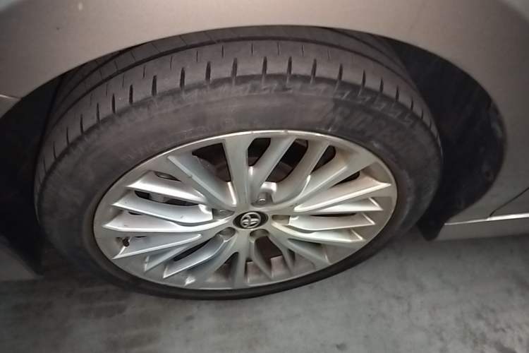 Used Toyota Camry 2019 Revised Version 2.5G Luxury Edition Left Front Wheel Hub