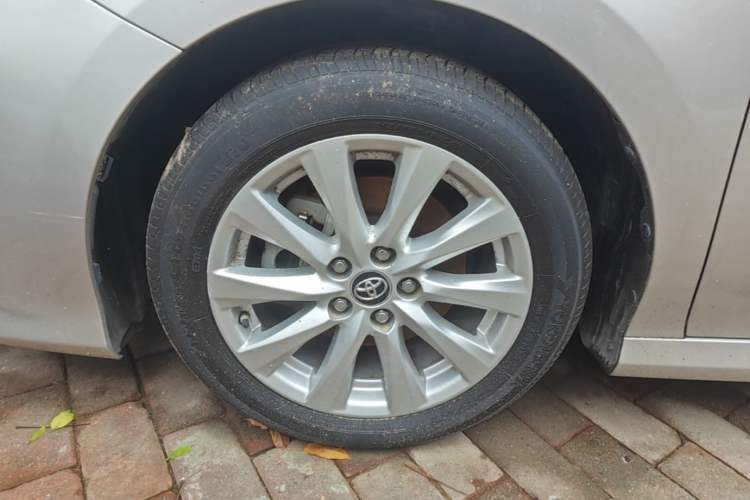 Used Toyota Camry 2019 2.0G Luxury Edition China VI Standard Left Front Wheel Hub