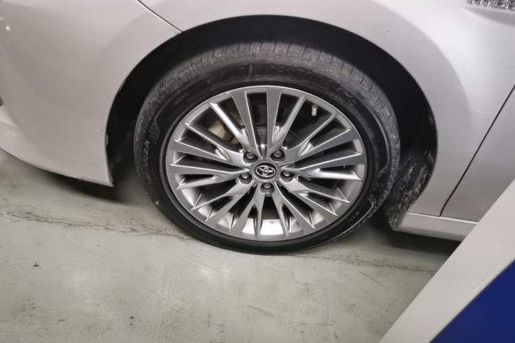 Used Toyota Camry 2019 Dual-Engine 2.5 HG Luxury Edition China VI Standard Left Front Wheel Hub