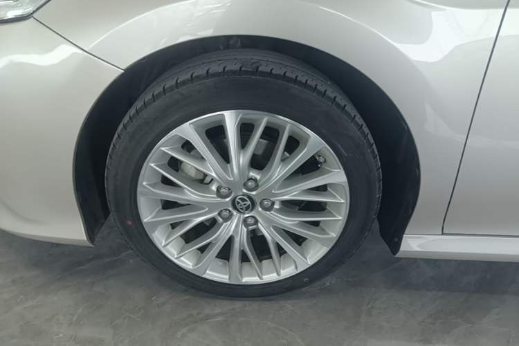 Used Toyota Camry 2019 Revised Version 2.5G Luxury Edition Left Front Wheel Hub