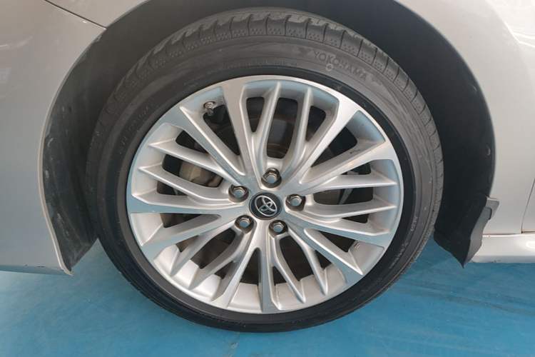 Used Toyota Camry 2019 2.5G Luxury Edition China VI Standard Left Front Wheel Hub