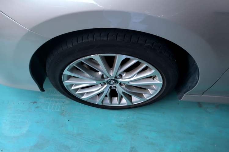 Used Toyota Camry 2019 Revised Version 2.5G Luxury Edition Left Front Wheel Hub