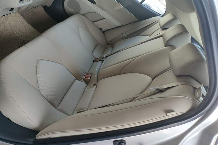 Used Toyota Camry 2019 2.5G Luxury Edition China VI Standard Left Rear Seat