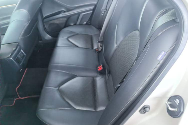 Used Toyota Camry 2019 2.5S FENGSHANG Version China VI Standard Left Rear Seat
