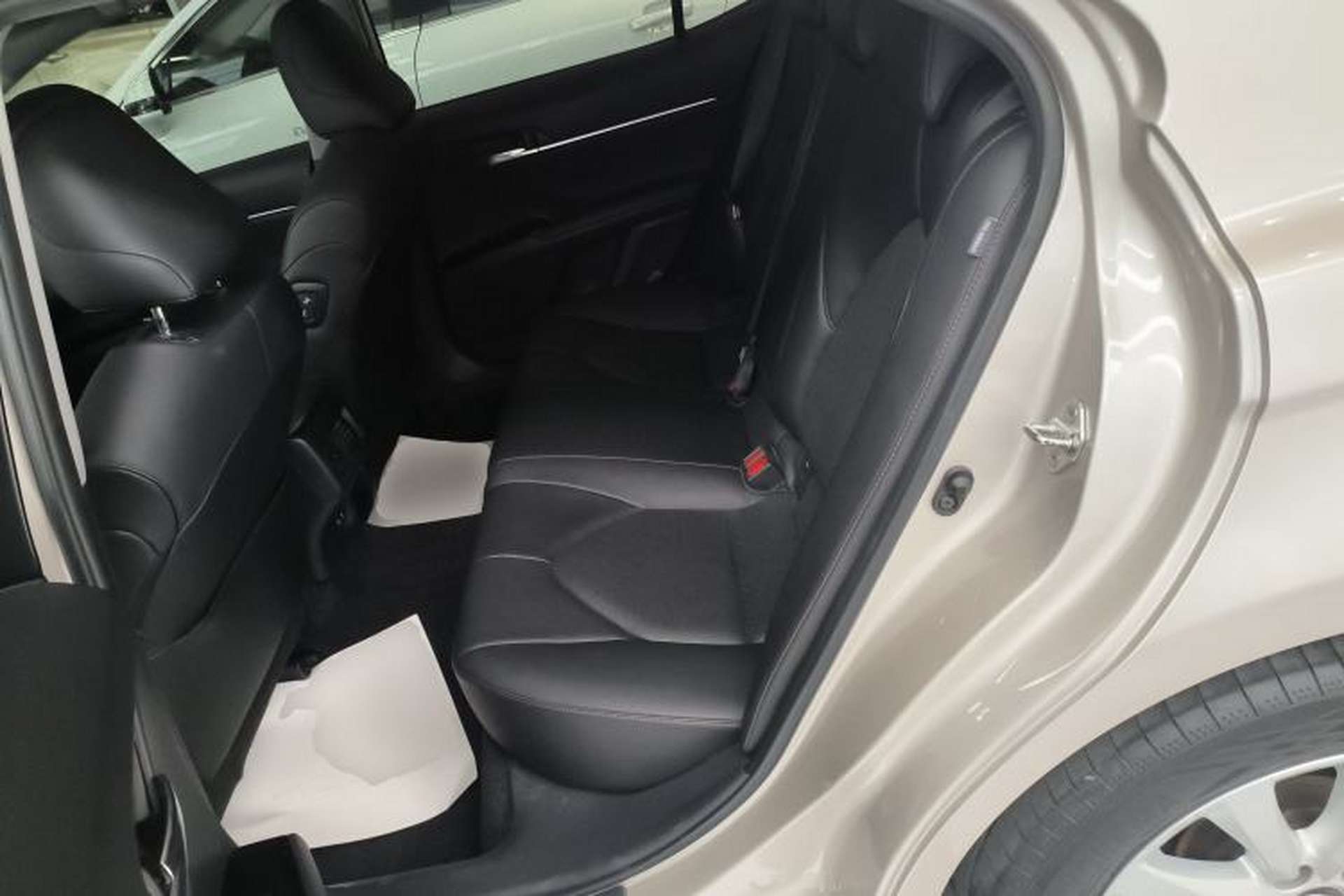 Used Toyota Camry 2019 2.0G Luxury Edition China VI Standard Left Rear Seat
