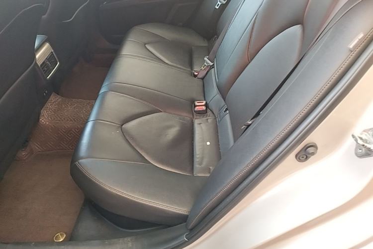 Used Toyota Camry 2019 Revised Version Dual-Engine 2.5 HG Luxury Edition Left Rear Seat