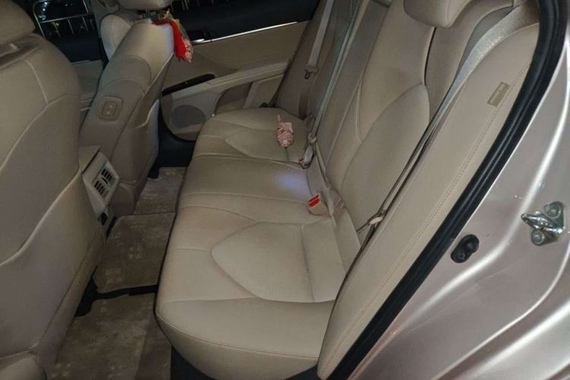 Used Toyota Camry 2019 2.0G Luxury Edition China VI Standard Left Rear Seat
