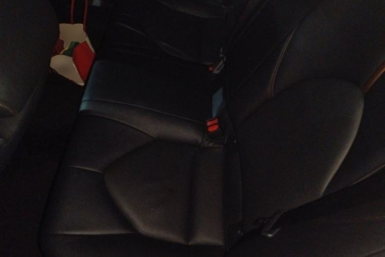 Used Toyota Camry 2019 Revised Version 2.0G Luxury Edition Left Rear Seat