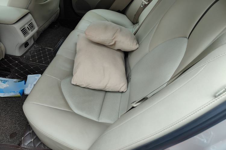Used Toyota Camry 2019 2.0G Luxury Edition China VI Standard Left Rear Seat