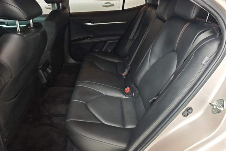 Used Toyota Camry 2019 Revised Version 2.0G Luxury Edition Left Rear Seat