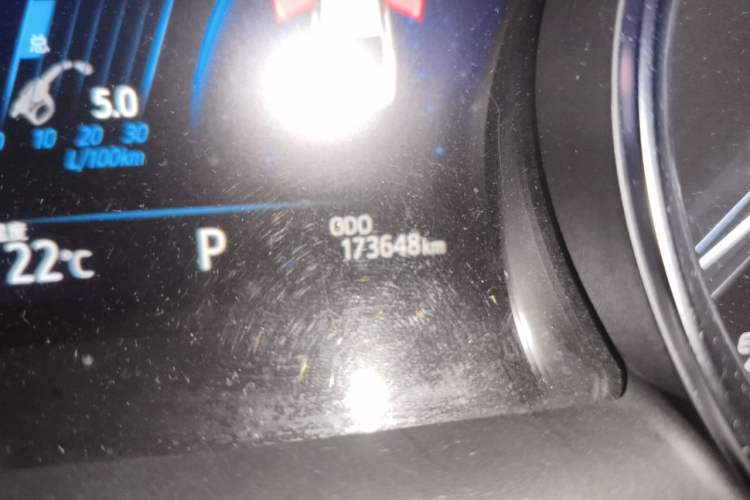 Used Toyota Camry 2019 Revised Version Dual-Engine 2.5 HG Luxury Edition Odometer Close Up
