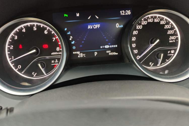 Used Toyota Camry 2019 Revised Version 2.0G Luxury Edition Odometer Close Up