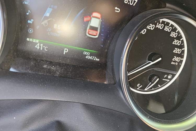 Used Toyota Camry 2019 2.5G Luxury Edition China VI Standard Odometer Close Up
