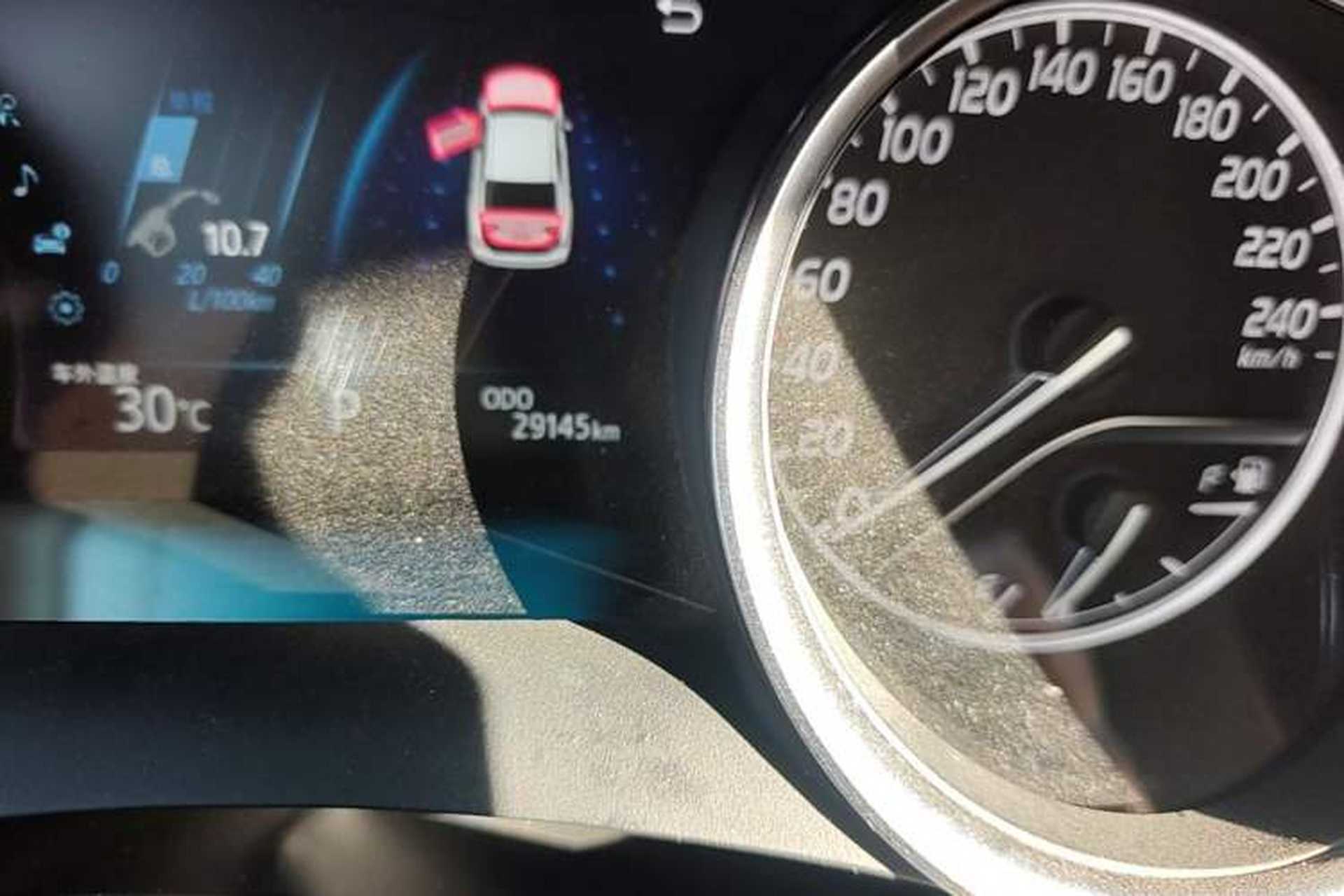 Used Toyota Camry 2019 Revised Version 2.5G Luxury Edition Odometer Close Up