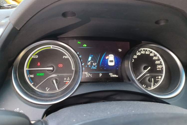 Used Toyota Camry 2019 2.5G Luxury Edition China VI Standard Odometer Close Up