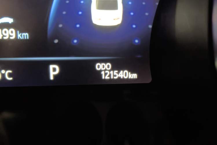 Used Toyota Camry 2019 2.0G Luxury Edition China VI Standard Odometer Close Up