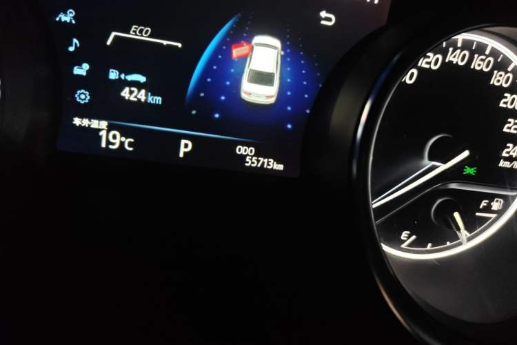 Used Toyota Camry 2019 2.5G Luxury Edition China V Standard Odometer Close Up