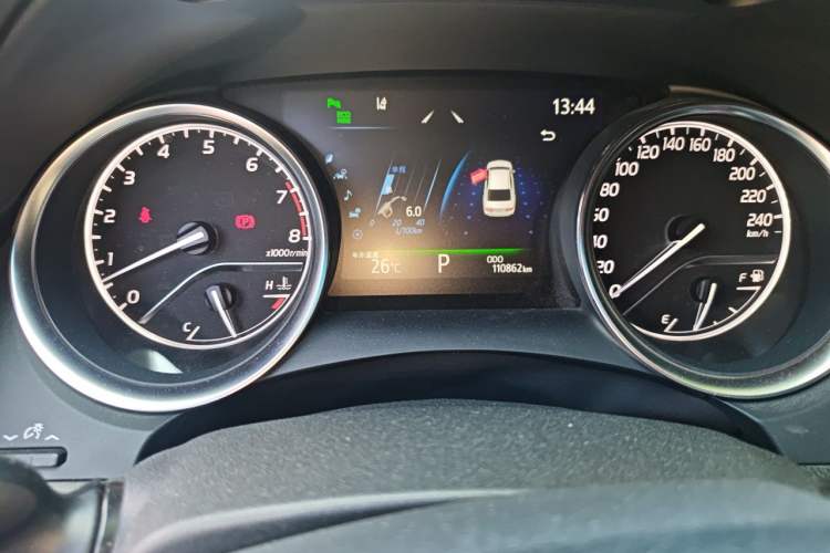 Used Toyota Camry 2019 Revised Version 2.5G Luxury Edition Odometer Close Up
