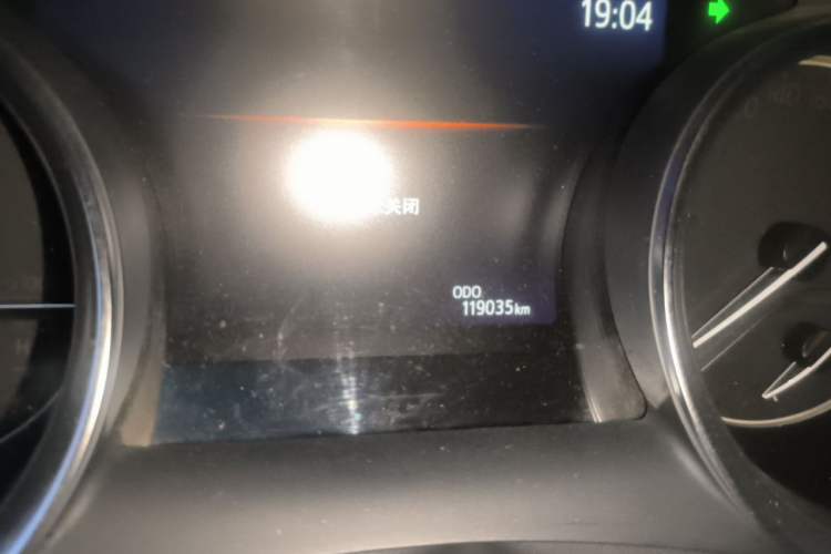 Used Toyota Camry 2019 Revised Version 2.5G Luxury Edition Odometer Close Up