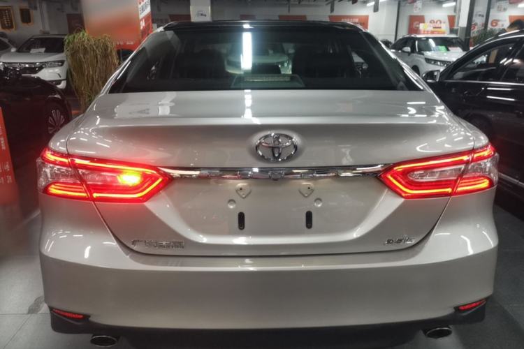 Used Toyota Camry 2019 2.5G Luxury Edition China VI Standard Rear