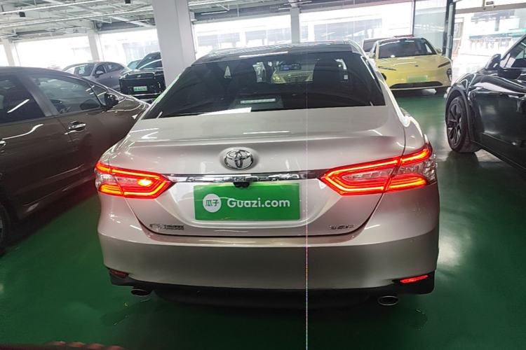 Used Toyota Camry 2019 2.5G Luxury Edition China VI Standard Rear