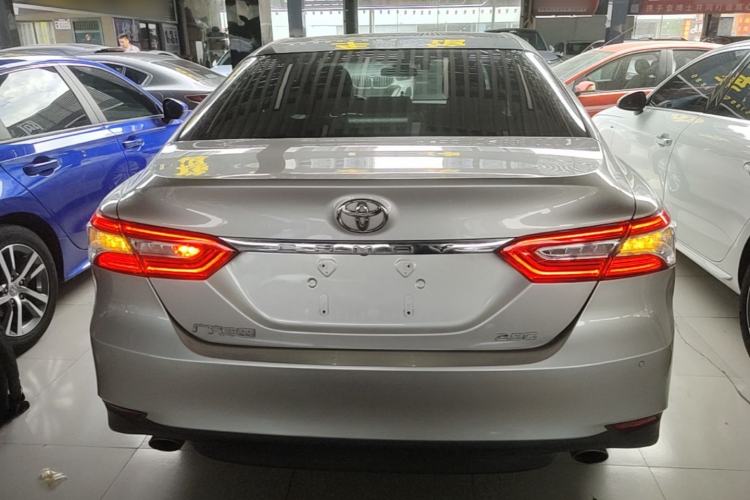 Used Toyota Camry 2019 2.5G Luxury Edition China VI Standard Rear