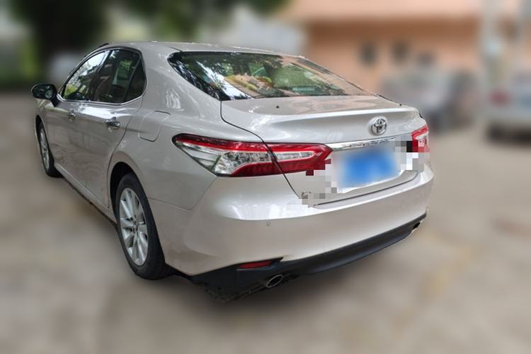 Used Toyota Camry 2019 Revised Version 2.0G Luxury Edition Rear Left 45 Deg