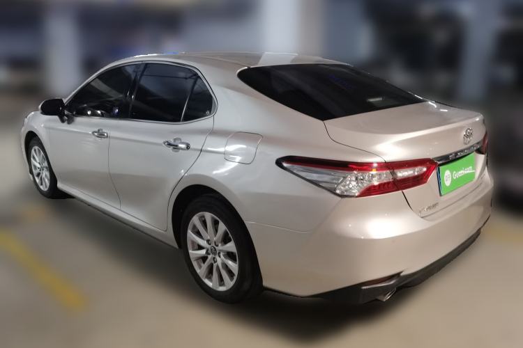 Used Toyota Camry 2019 Revised Version 2.0G Luxury Edition Rear Left 45 Deg