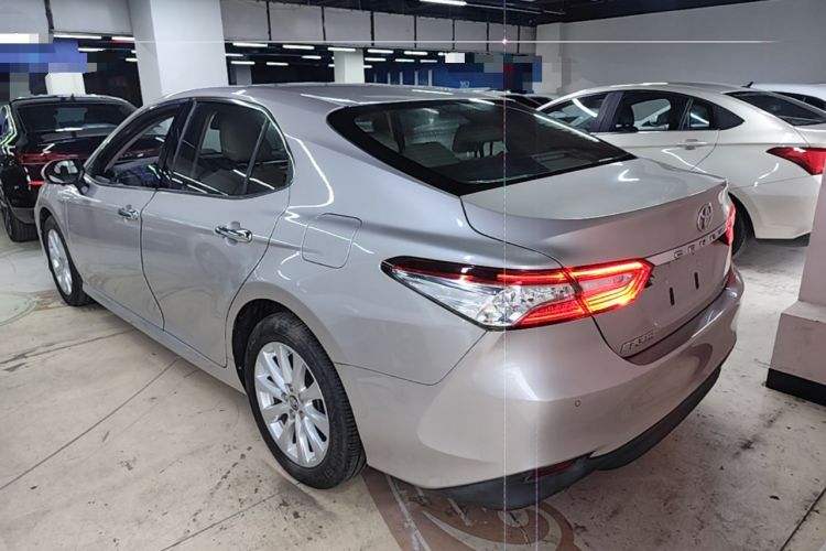 Used Toyota Camry 2019 2.0G Luxury Edition China VI Standard Rear Left 45 Deg