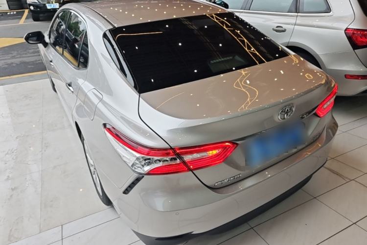 Used Toyota Camry 2019 Revised Version 2.0G Luxury Edition Rear Left 45 Deg