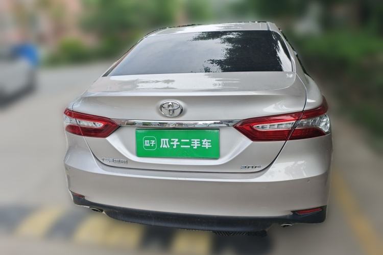 Used Toyota Camry 2019 Revised Version 2.0G Luxury Edition Rear
