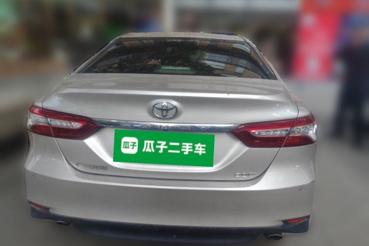 Used Toyota Camry 2019 Revised Version 2.0G Luxury Edition Rear