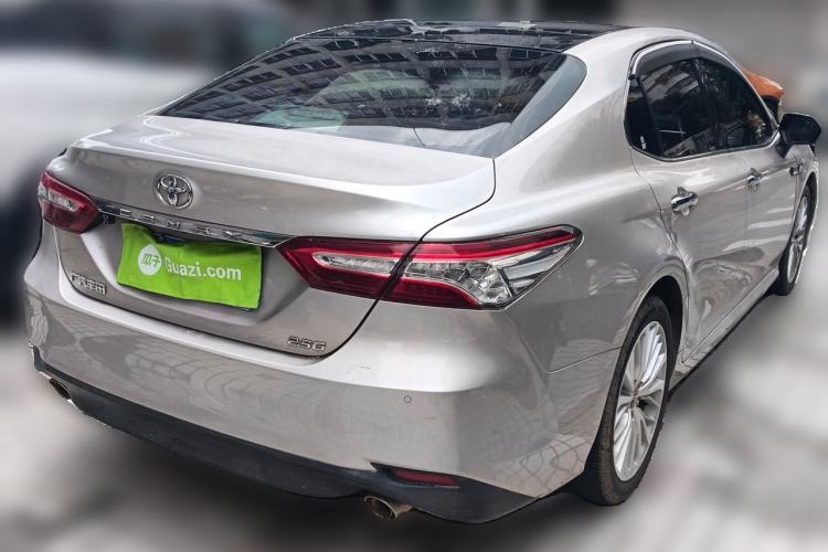 Used Toyota Camry 2019 2.5G Luxury Edition China VI Standard Rear Right 45 Deg