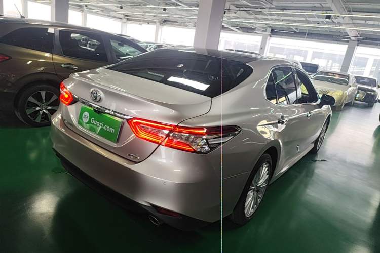 Used Toyota Camry 2019 2.5G Luxury Edition China VI Standard Rear Right 45 Deg