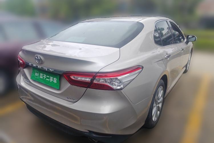 Used Toyota Camry 2019 Revised Version 2.0G Luxury Edition Rear Right 45 Deg