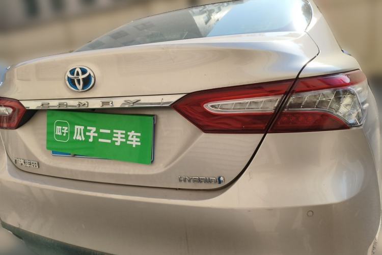 Used Toyota Camry 2019 Dual-Engine 2.5 HG Luxury Edition China VI Standard Rear