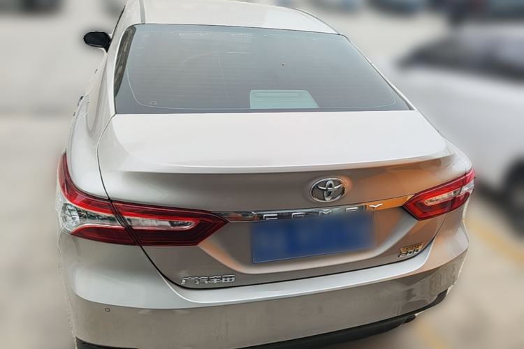 Used Toyota Camry 2019 2.0G Luxury Edition China VI Standard Rear