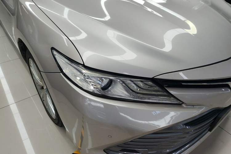 Used Toyota Camry 2019 2.5G Luxury Edition China VI Standard Right Front Headlight