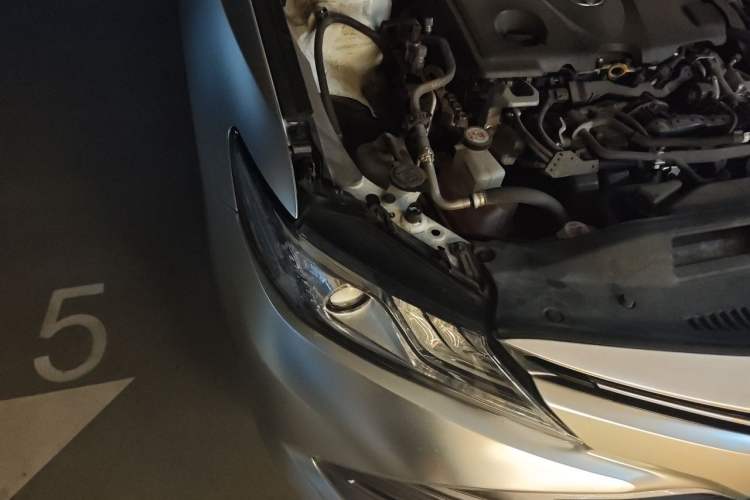 Used Toyota Camry 2019 Dual-Engine 2.5 HG Luxury Edition China V Standard Right Front Headlight