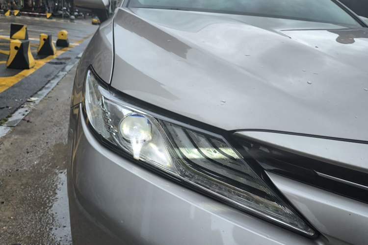 Used Toyota Camry 2019 2.5G Luxury Edition China VI Standard Right Front Headlight