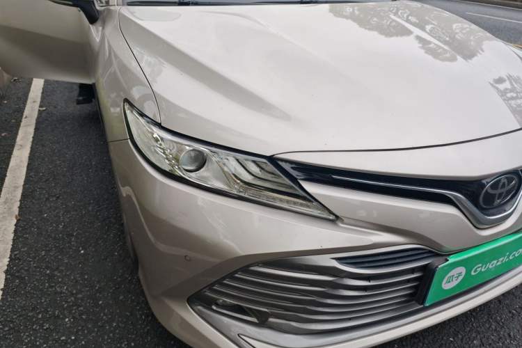 Used Toyota Camry 2019 2.0G Luxury Edition China V Standard Right Front Headlight