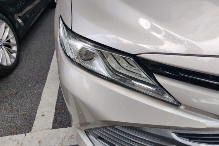 Used Toyota Camry 2019 Revised Version 2.0G Luxury Edition Right Front Headlight