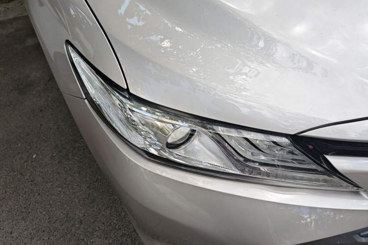 Used Toyota Camry 2019 2.0G Luxury Edition China VI Standard Right Front Headlight