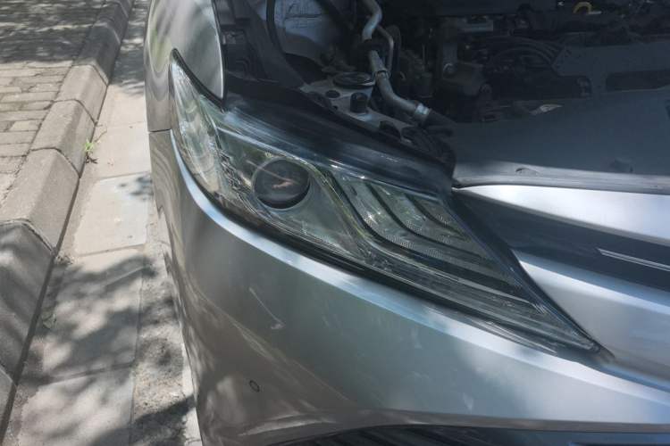 Used Toyota Camry 2019 2.5G Luxury Edition China VI Standard Right Front Headlight