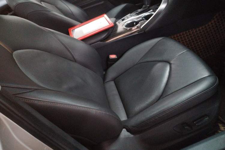 Used Toyota Camry 2019 2.5G Luxury Edition China VI Standard Right Front Seat